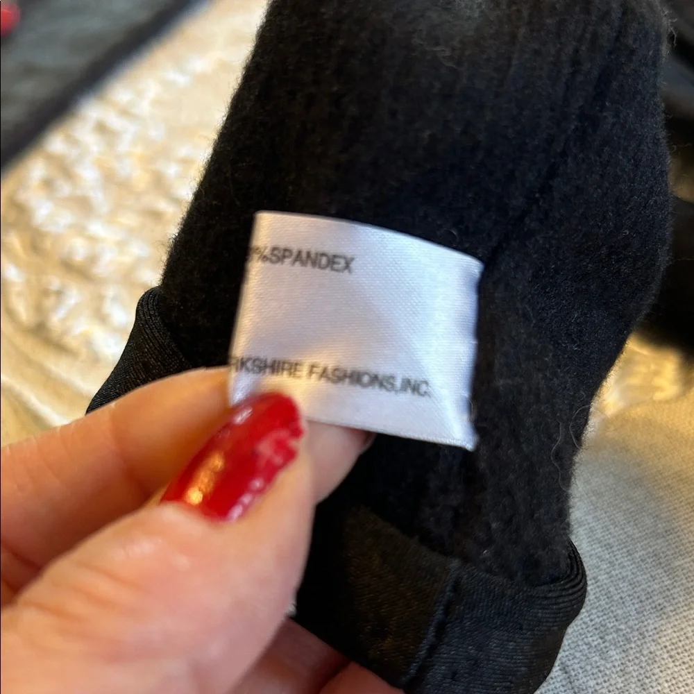 Berkshire Dressy Black Women's Gloves; Perfect Condition;Made of Nylon Spandex.
